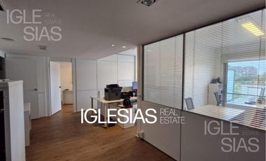 Oficina en alquiler con vista al río, en Studios de la Bahía, Nordelta