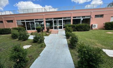 Alquiler Anual  Casa en Haras del Sol - Pilar ( Disponible a partir de Abril)