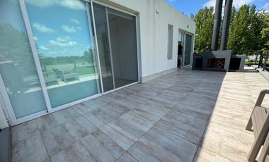 Alquiler Anual  Casa en Haras del Sol - Pilar ( Disponible a partir de Abril)
