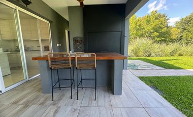 Alquiler Anual  Casa en Haras del Sol - Pilar ( Disponible a partir de Abril)