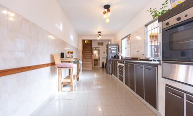Casa tres ambientes en venta San Martín