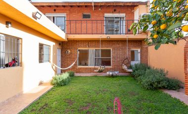 Casa tres ambientes en venta San Martín