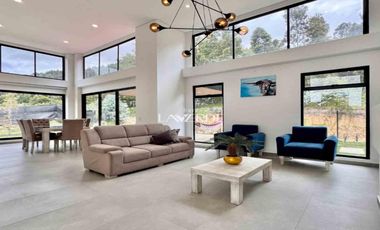 Casa Moderna de Lujo en Renania - Vista a Montañas y Cine Privado