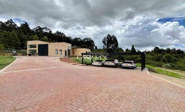 Casa Moderna de Lujo en Renania - Vista a Montañas y Cine Privado