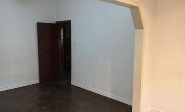 Oficina/ Casa uso comercial
