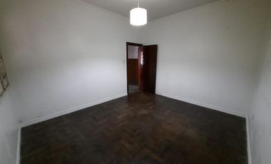 Oficina/ Casa uso comercial