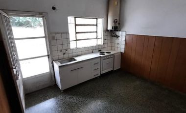 Oficina/ Casa uso comercial