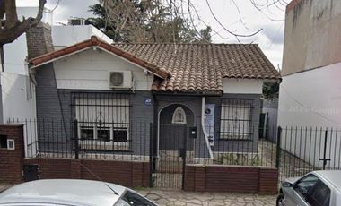 Oficina/ Casa uso comercial
