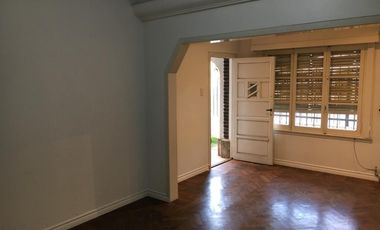 Oficina/ Casa uso comercial