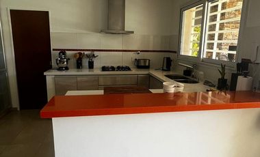 Casa 4 ambientes con pileta en San Martin al 1700