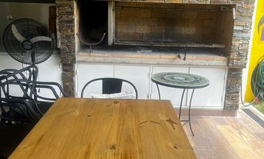 Casa 4 ambientes con pileta en San Martin al 1700