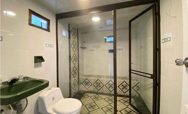 ARRIENDA PLUS INMOBILIARIO. Casa en Santa elena Cerca al D1