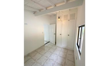 ARRIENDA PLUS INMOBILIARIO. Casa en Santa elena Cerca al D1
