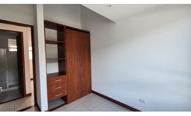 ARRIENDO APARATMENTO LA VEGA