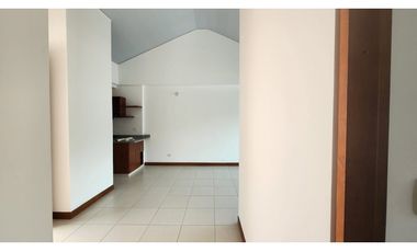 ARRIENDO APARATMENTO LA VEGA