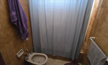 Departamento 3 ambientes al frente en Lanus Este