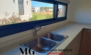 Casa venta Lares de Canning