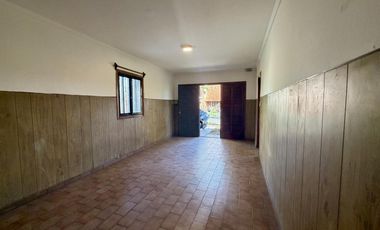 Chalet 4 Ambientes con Parque y Quincho