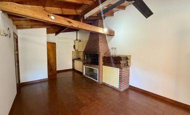 Chalet 4 Ambientes con Parque y Quincho