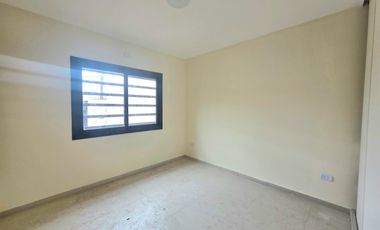 Casa a estrenar 3D, Belisario Roldan 1ra cuadra alt Av Mate de Luna 4100. zona parque Guillermina