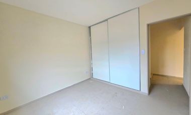 Casa a estrenar 3D, Belisario Roldan 1ra cuadra alt Av Mate de Luna 4100. zona parque Guillermina