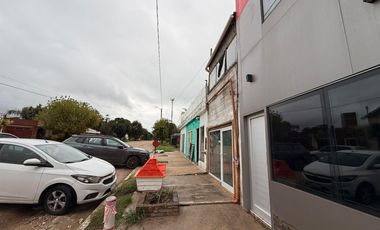 ALQUILER DE LOCAL COMERCIAL EN BIALET MASSÉ SOBRE CRUCE DE RUTA 38 Y E 55