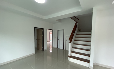 Single house for sale Supalai Moda Project Muang Ubon Ratchathani, renovated, 2-story detached house, surrounded by community areas. Convenient transp
