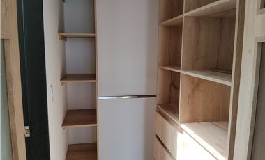 ARRIENDO CASA 160 M2 3 PISOS - EL CEDRO - CHIA