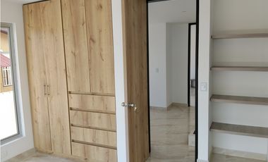 ARRIENDO CASA 160 M2 3 PISOS - EL CEDRO - CHIA