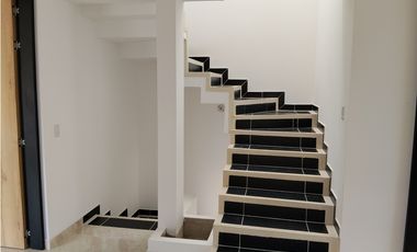 ARRIENDO CASA 160 M2 3 PISOS - EL CEDRO - CHIA
