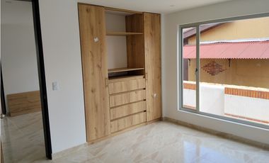 ARRIENDO CASA 160 M2 3 PISOS - EL CEDRO - CHIA
