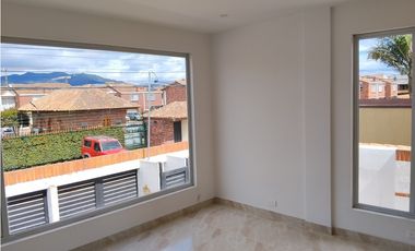 ARRIENDO CASA 160 M2 3 PISOS - EL CEDRO - CHIA