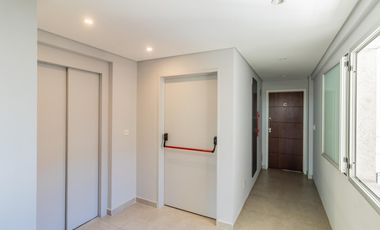 Venta Departamento 2 ambientes/Ramos Mejia/A estrenar/Frente