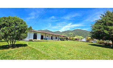 Casa campestre ubicada en el municipio de El Carmen de Viboral