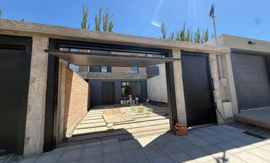 Venta Duplex 2 Dormitorios en Tierra Mansa