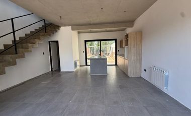 Venta Duplex 2 Dormitorios en Tierra Mansa