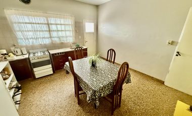 venta-Casa - PH , Ramos Mejia-patio- quincho- garage- amplia terraza-5 ambientes-ph-lote propio-