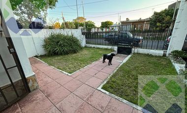 Casa en  Casiano Calderon