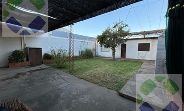 Casa en  Casiano Calderon