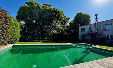 VENTA casa moderna con spa y piscina en Fincas de Iraola Lote Central