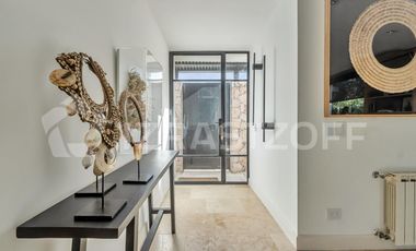 Casa en Las Liebres, 3 dormitorios, jardin y piscina