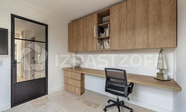 Casa en Las Liebres, 3 dormitorios, jardin y piscina