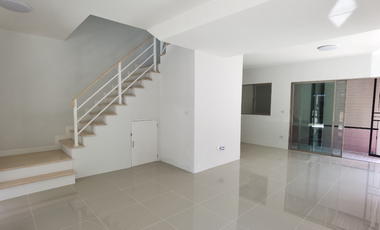 2-story townhouse for sale, Modern Home Project, Bang Pa-in, Ayutthaya, good location near Udom Sorayut Road (Highway 308), convenient travel, easy in