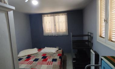 Casa en venta en Longchamps reciclada 3 ambientes en gran terreno