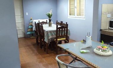 Casa en venta en Longchamps reciclada 3 ambientes en gran terreno