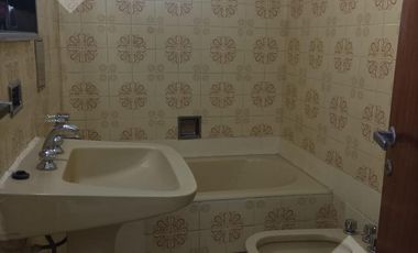 Venta Casa con Dpto   2 Locales Comerciales - Pleno Centro de Cinco Saltos