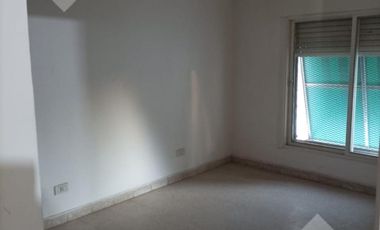 Venta Casa con Dpto   2 Locales Comerciales - Pleno Centro de Cinco Saltos