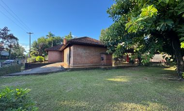 VENTA | IMPORTANTE RESIDENCIA EN ESQUINA – BARRIO TENIS CLUB, OBERÁ