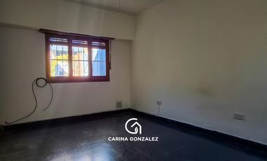 Venta casa de 3 dormitorios+ monoambiente  Cipolletti.