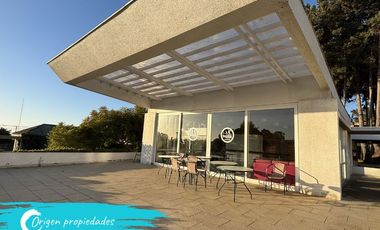 Depto En Condominio Regatas | 2d + 2b + Terraza + Piscinas